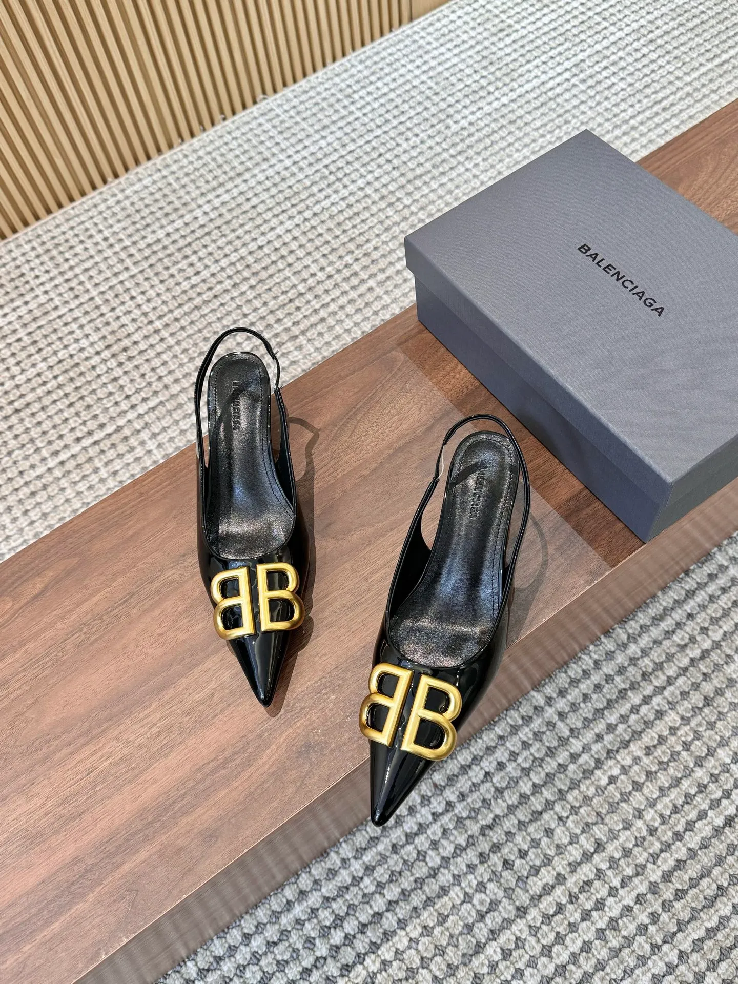 👟👟Ex-factory price 420👟👟 Genuine leather sole +30 BALENCIAGA 25th spring and summer new products Code number: 35-42